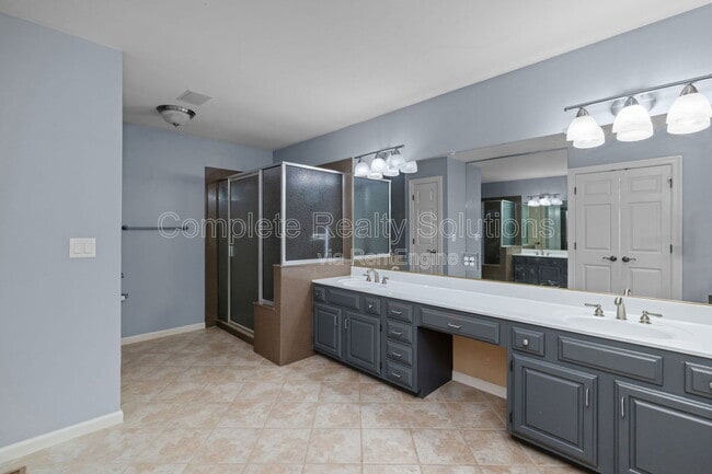 Building Photo - 14637 Timberlake Manor Ct