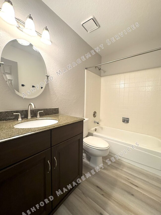 Building Photo - BEAUTIFULLY REMODELED 3 BEDROOM HOME WITH ...