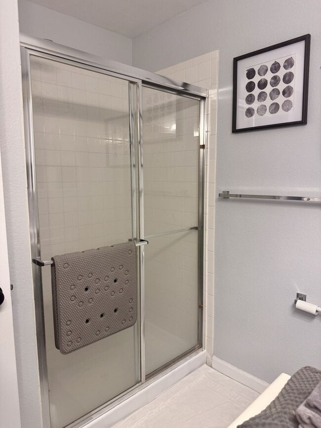 Building Photo - 2940 W Centennial Dr