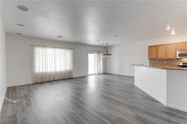 Building Photo - 2463 Eagle Harbor Dr