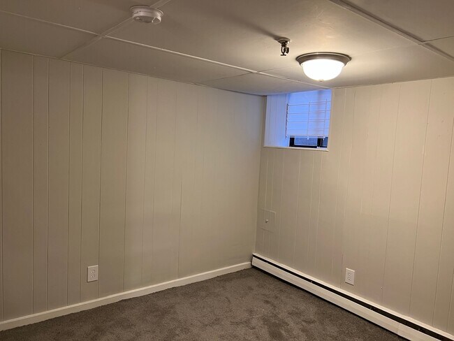 Building Photo - 222 South St