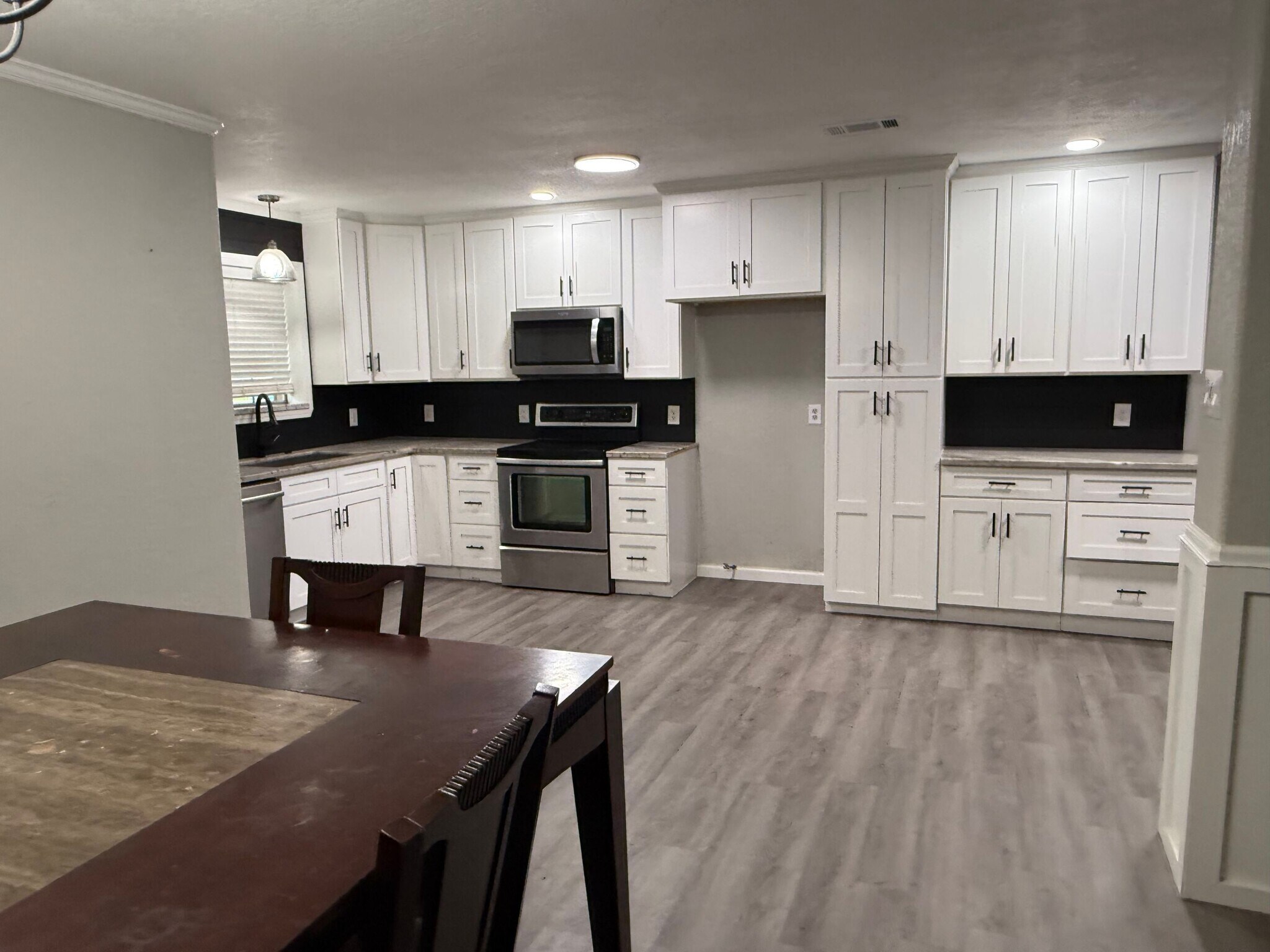 Building Photo - 4121 Willowoak Dr