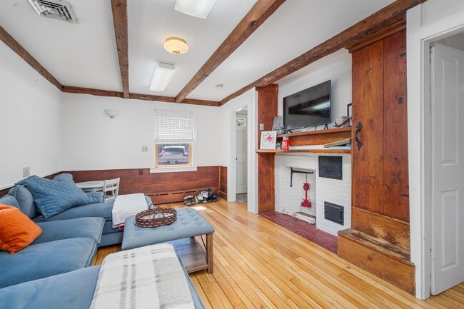 Building Photo - 468 Union Ave