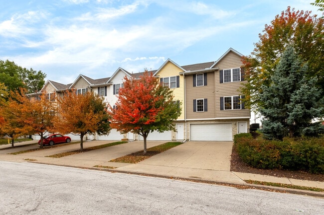 Building Photo - 320 E 29th St