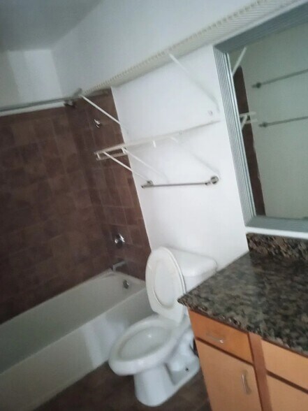 Building Photo - 440 N Front St