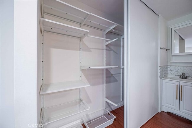 Building Photo - 28947 Thousand Oaks Blvd