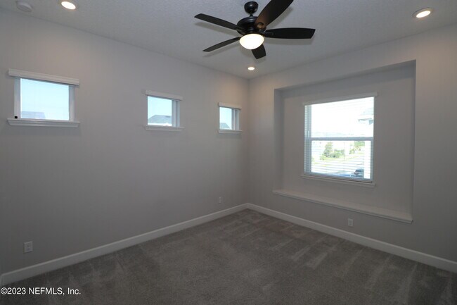 Building Photo - 11480 Gully Ct