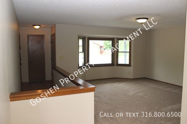 Building Photo - 3 Bedroom Home with Finished Basement in G...