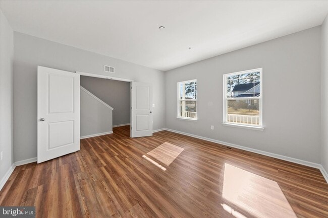 Building Photo - 5559 Trafalgar Cir
