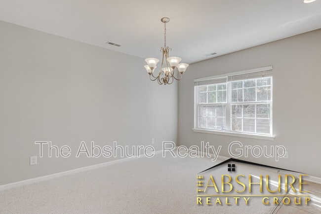 Building Photo - 5223 Malik Dr