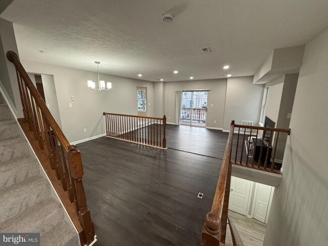 Building Photo - 4641 Deepwood Ct