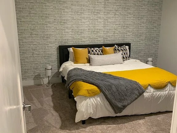 Building Photo - 17035 Soho Dr