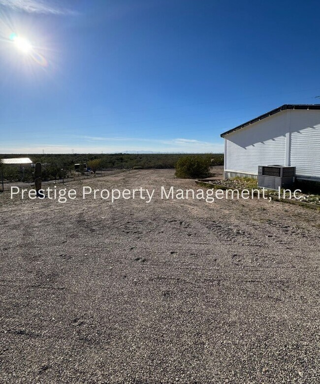 Building Photo - This 4/2 Vail Manufactured Home Is On A 1 Acre Lot!!!