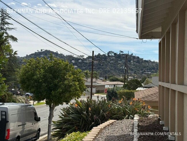 Building Photo - 3 bed 2 bath, Fletcher Hills, View, All Ap...