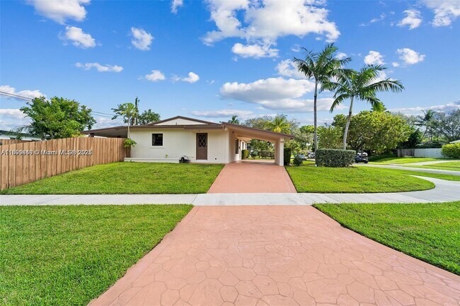 Building Photo - 9835 SW 76th St