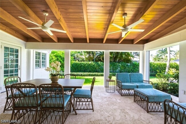 Building Photo - 92 10th Ave S