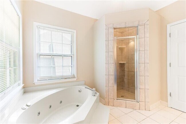Building Photo - 919 Bridgegate Dr NE