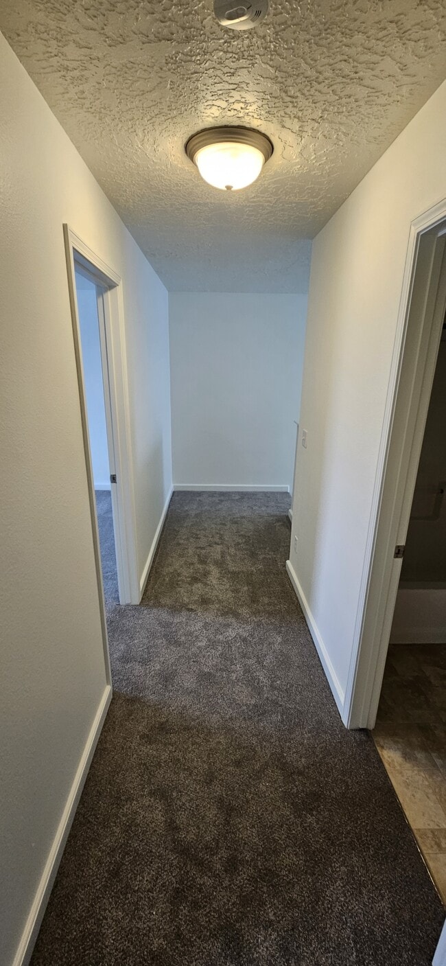 Building Photo - 400 Par Ave