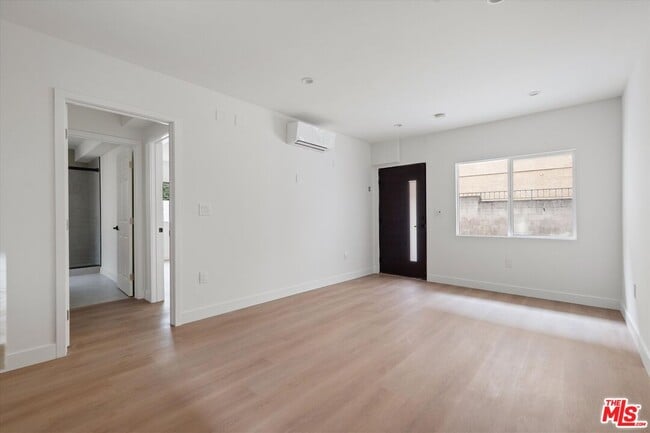 Building Photo - 3752 Veteran Ave