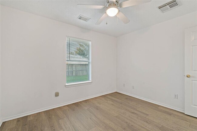 Building Photo - 4111 Mustang Rd