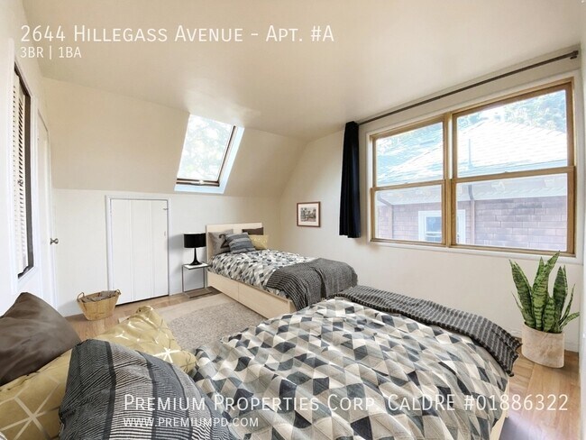 Building Photo - 2644 Hillegass Ave