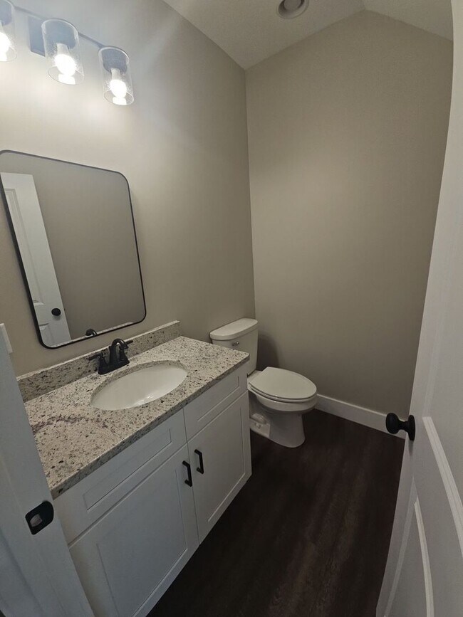 Building Photo - 1646 S Jefferson Ave