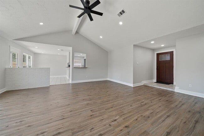 Building Photo - 20102 Woodhall Ln