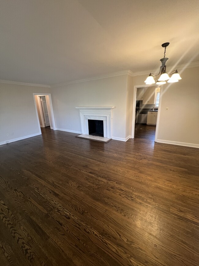 Building Photo - 2924 Mere Dr