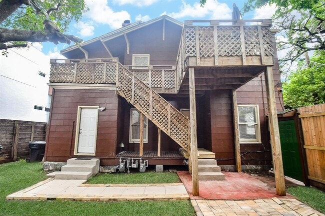 Building Photo - 4416 Mt Vernon St