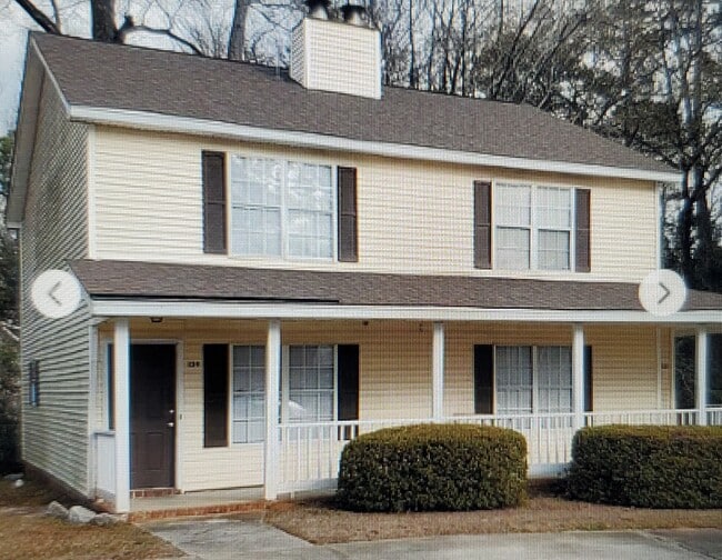 Building Photo - 139 Country Town Dr