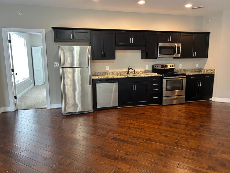 Building Photo - 100 Hexham Dr