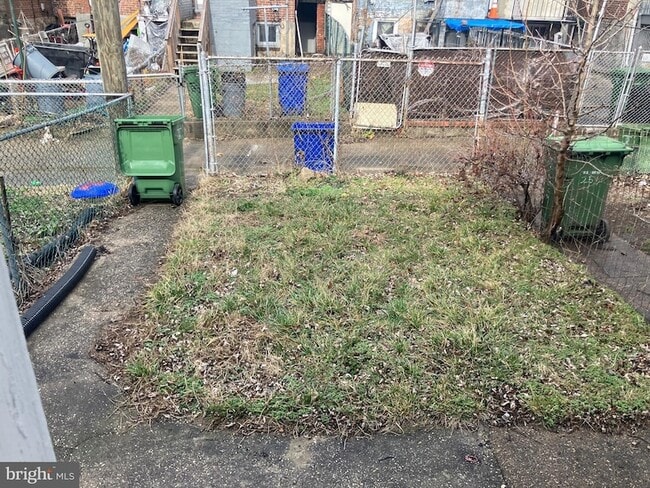 Building Photo - 2540 Aisquith St