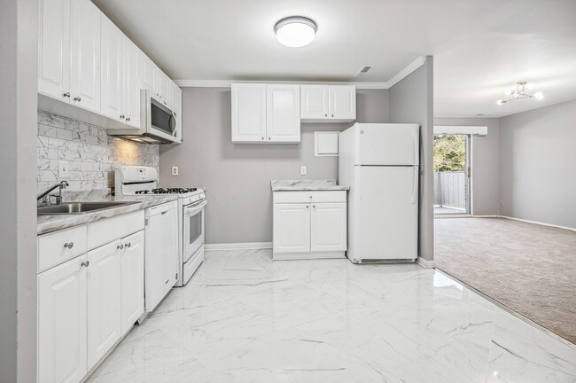 Primary Photo - 19423 Brassie Pl