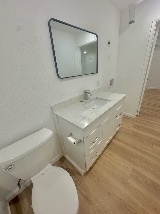 Building Photo - Phillips Lane