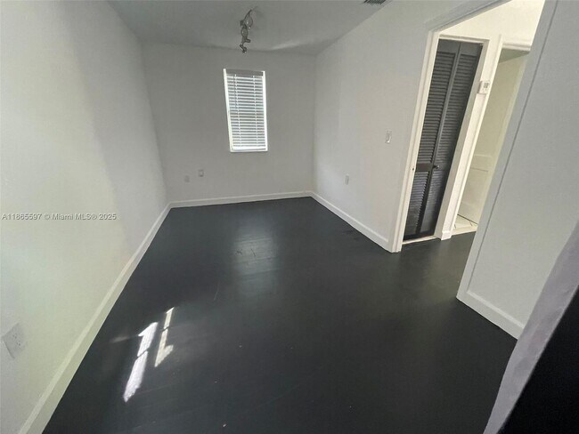 Building Photo - 200-210 NE 110th Street 200-210, Miami, FL...