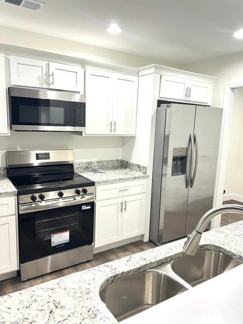 Building Photo - 117 Brooks Dr