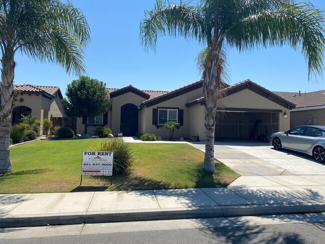 Building Photo - Gorgeous 5 BD 3 BA home available for rent...