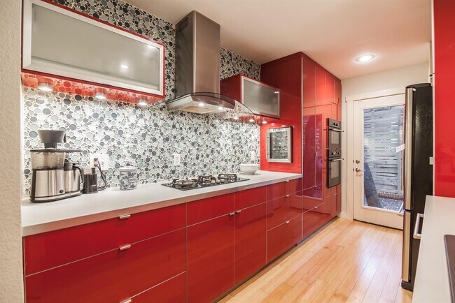 Building Photo - 3214 Clawson Rd