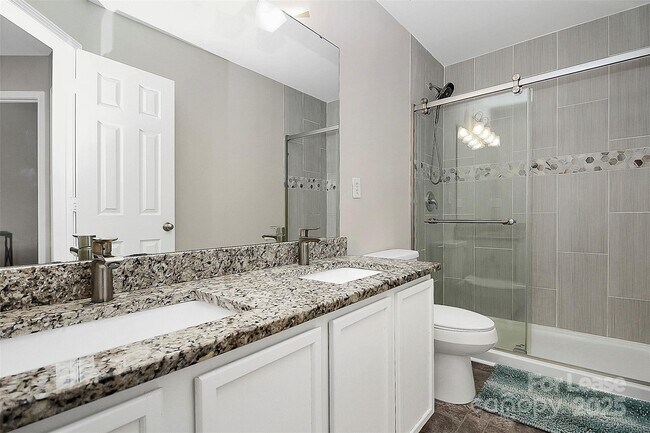Building Photo - 1711 Rustic Arch Way