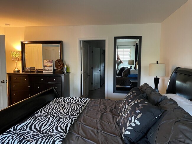 Building Photo - 30 Summit Point