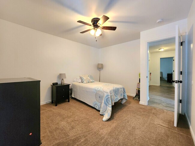 Building Photo - 4 Bedroom Single Family Home near Naval Station Norfolk