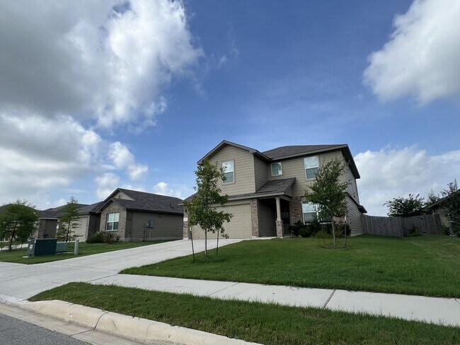Building Photo - 317 Denison Dm