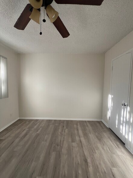 Building Photo - 3533 W 108th St