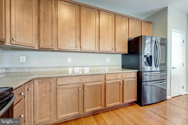 Building Photo - 43022 Spyder Pl