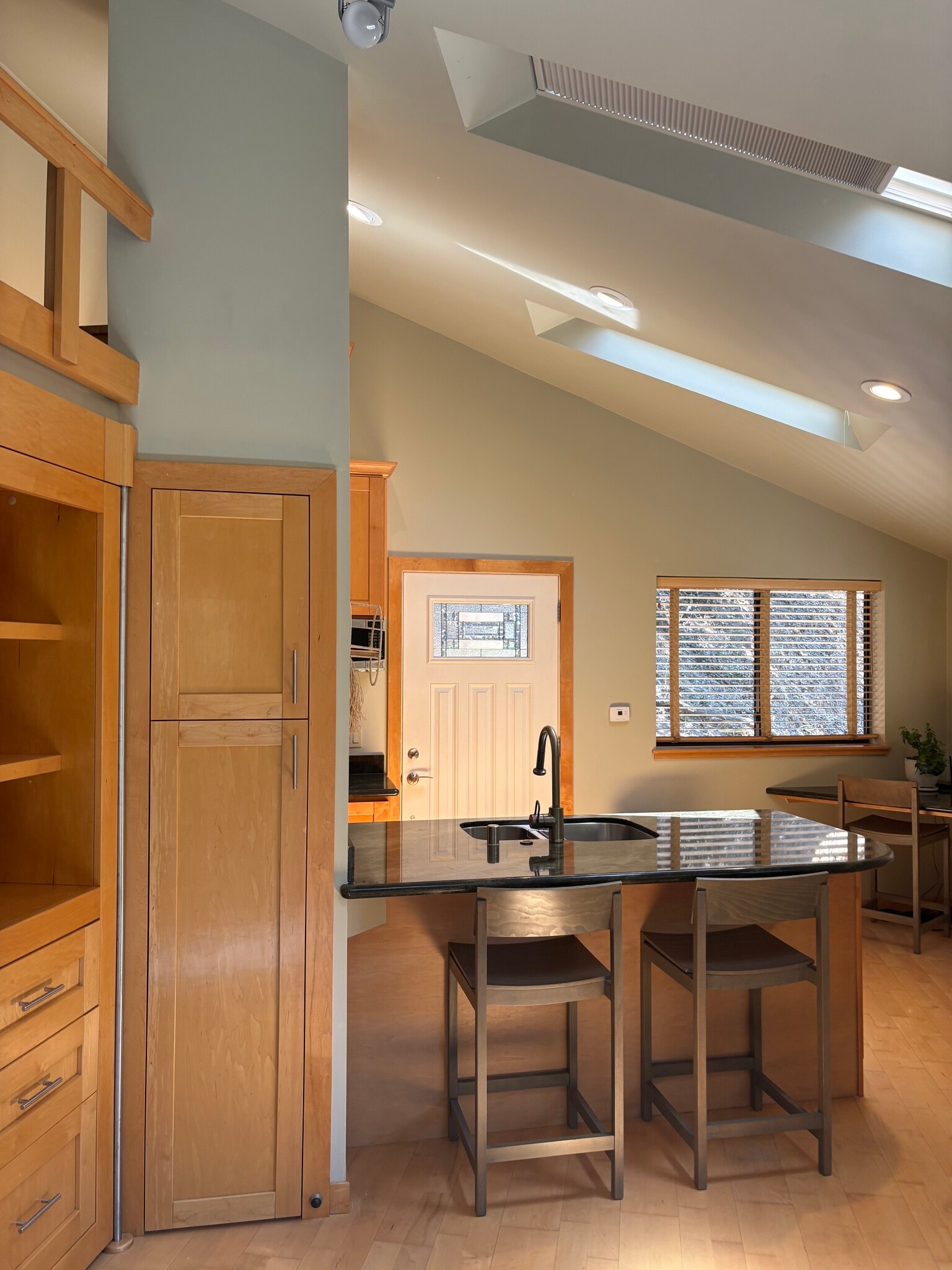 Building Photo - 2302 Arrowhead Drive