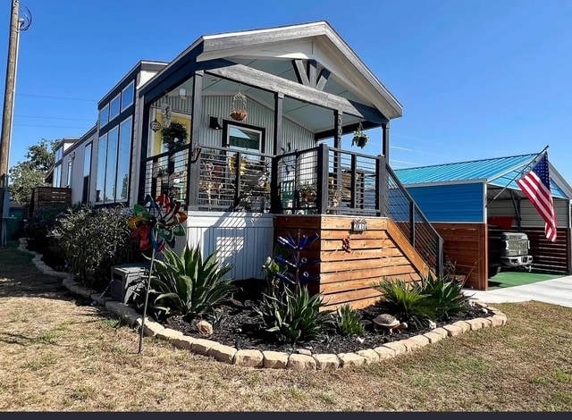 Building Photo - 307 Lnb St