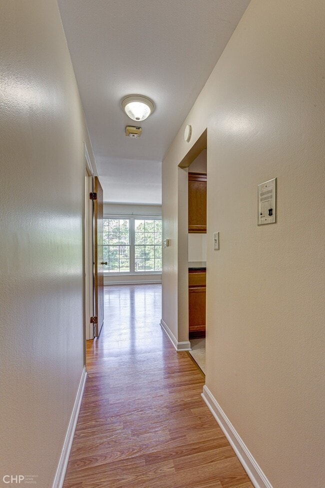 Building Photo - 5300 Carriage Way Dr