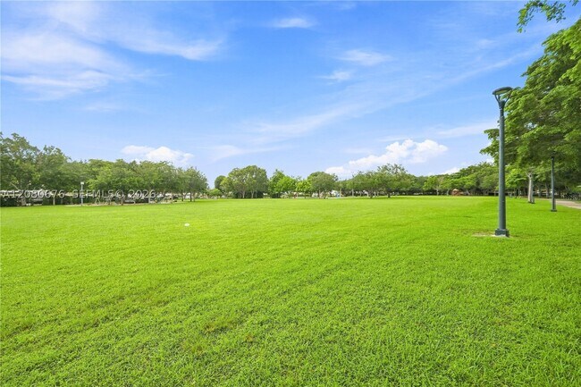 Building Photo - 8410 SW 154th Cir Ct