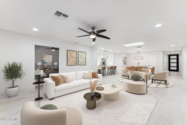 Building Photo - 6953 E Lafayette Blvd