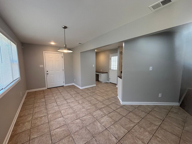 Building Photo - 2966 Santa Valley St
